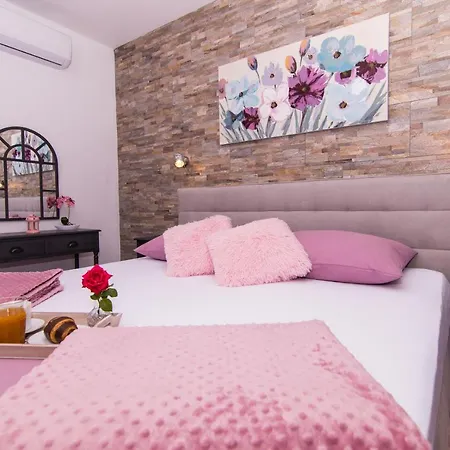 Sunset Apartment